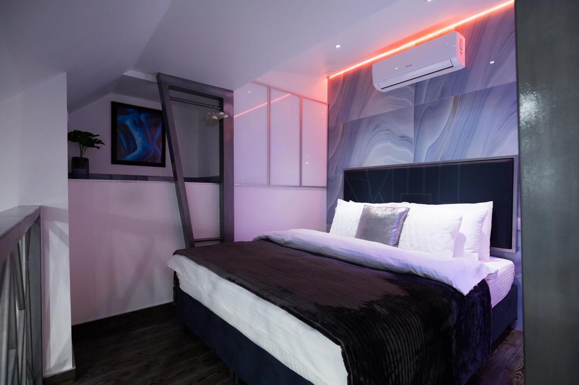 Langery Residence Central Apartments Одесса Номер фото