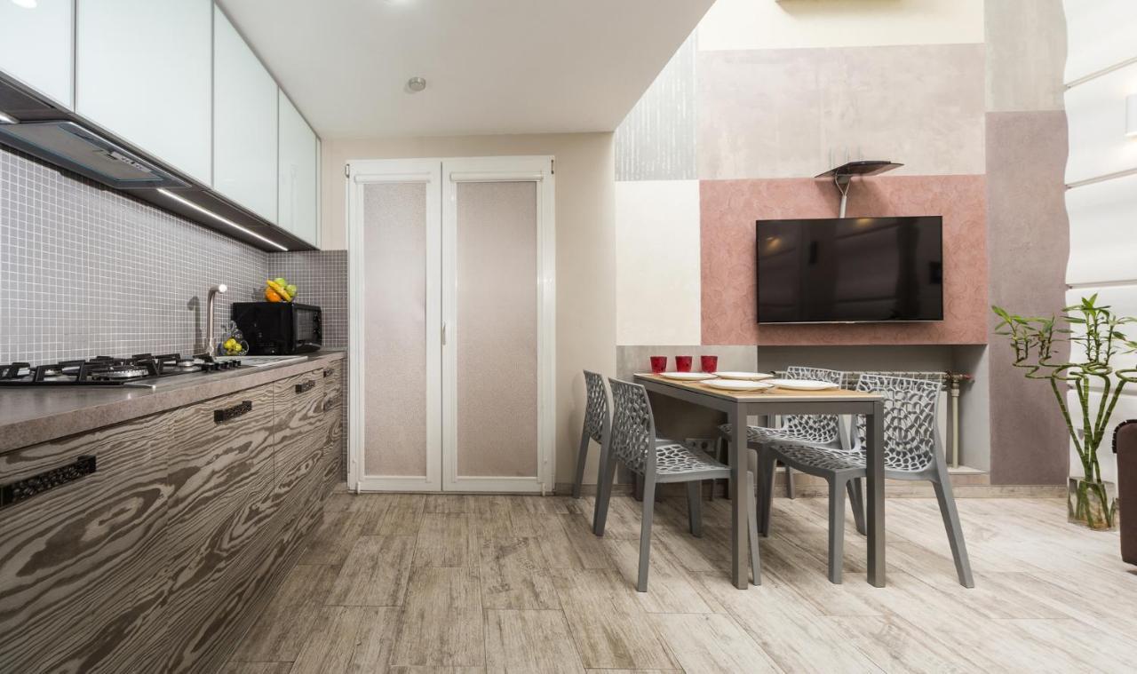 Langery Residence Central Apartments Одесса Экстерьер фото