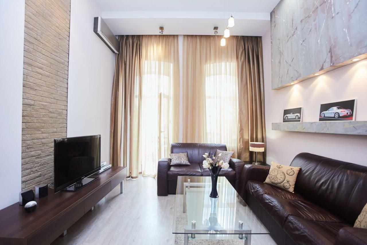 Langery Residence Central Apartments Одесса Экстерьер фото