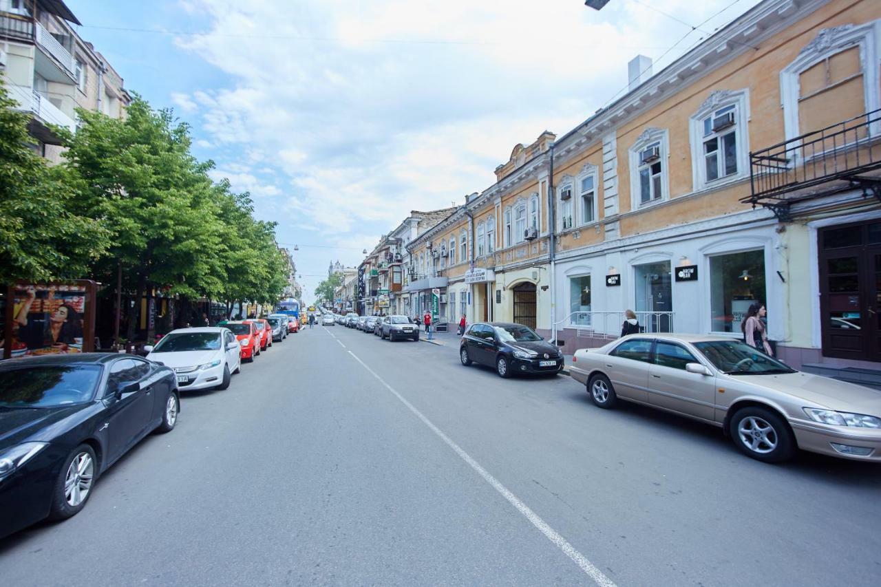Langery Residence Central Apartments Одесса Экстерьер фото